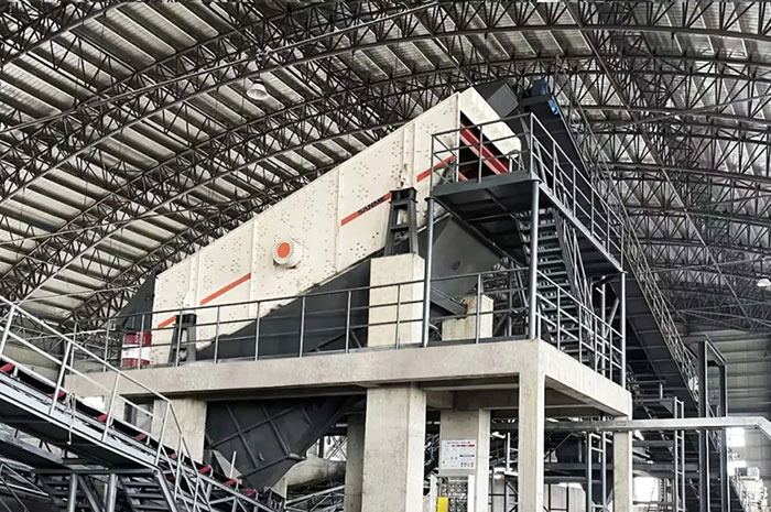 聚焦綠色礦山建設(shè)，山美環(huán)保高效破碎篩分解決方案助力礦石資源高效利用