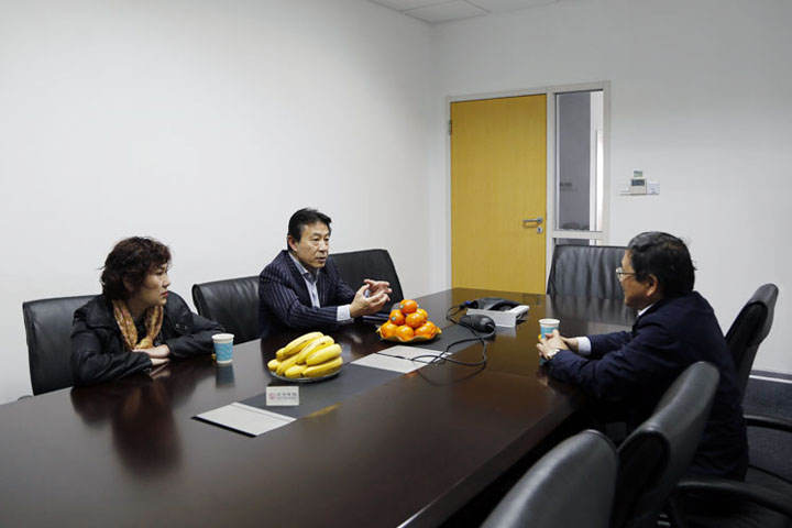 上海重型裝備制造行業(yè)協(xié)會(huì)領(lǐng)導(dǎo)蒞臨上海山美股份參觀(guān)訪(fǎng)問(wèn)