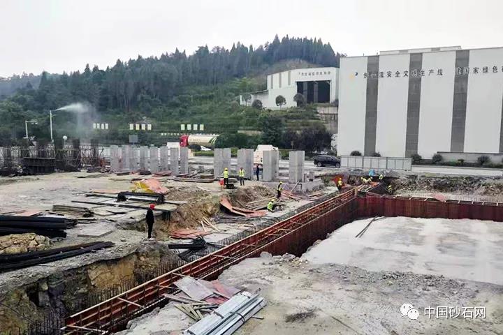 中國砂石協會報道上海山美股份與重慶大業(yè)建材成功簽訂時產3000噸砂石骨料生產EP項目合同