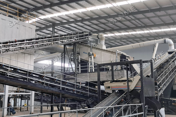 我國建筑垃圾日益嚴(yán)重，建筑垃圾移動(dòng)式破碎機(jī)領(lǐng)域面臨新的發(fā)展機(jī)遇。