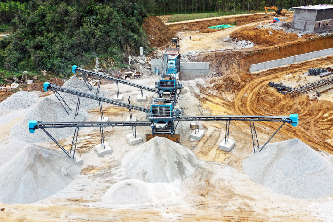 破碎機在水泥行業(yè)中的應用 破碎機在水泥行業(yè)中的應用